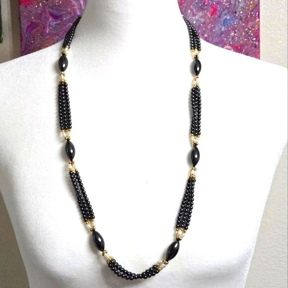NWOT! Beaded Necklace - Picture 1 of 8